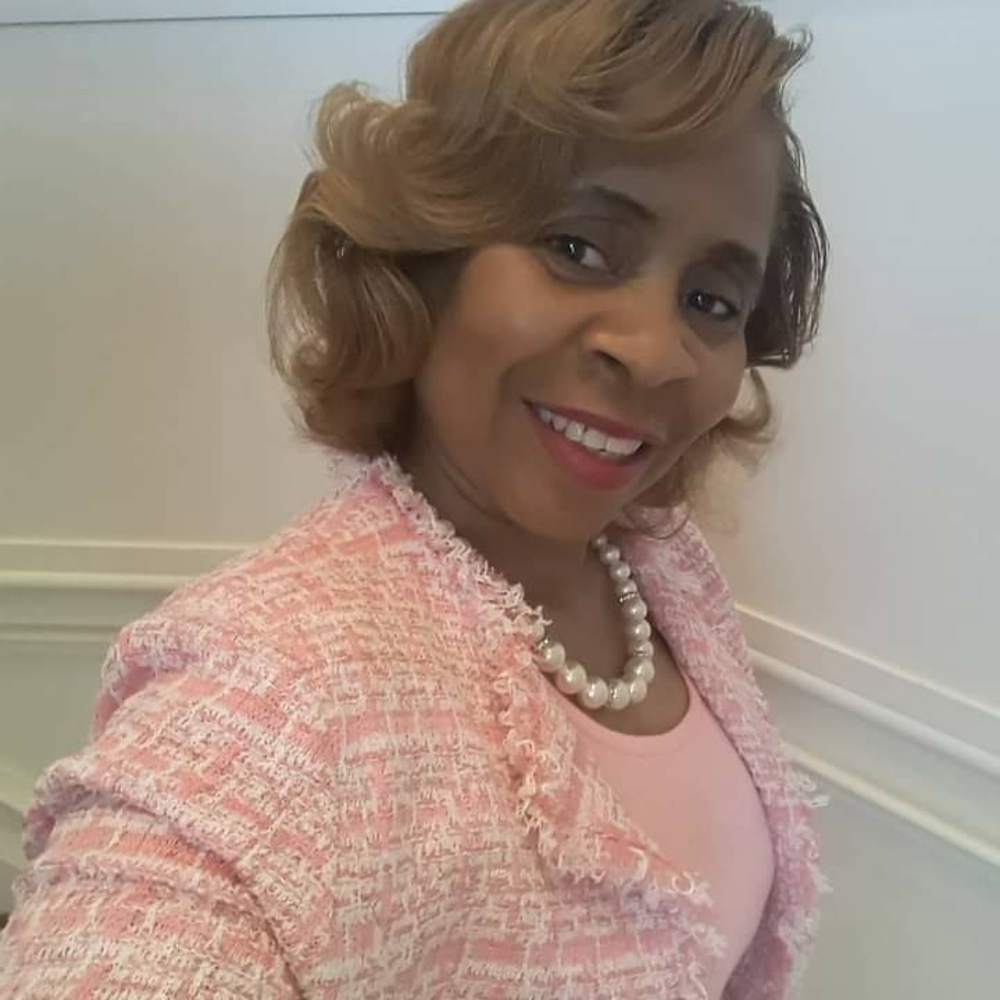 Meet your Posher, Beverly